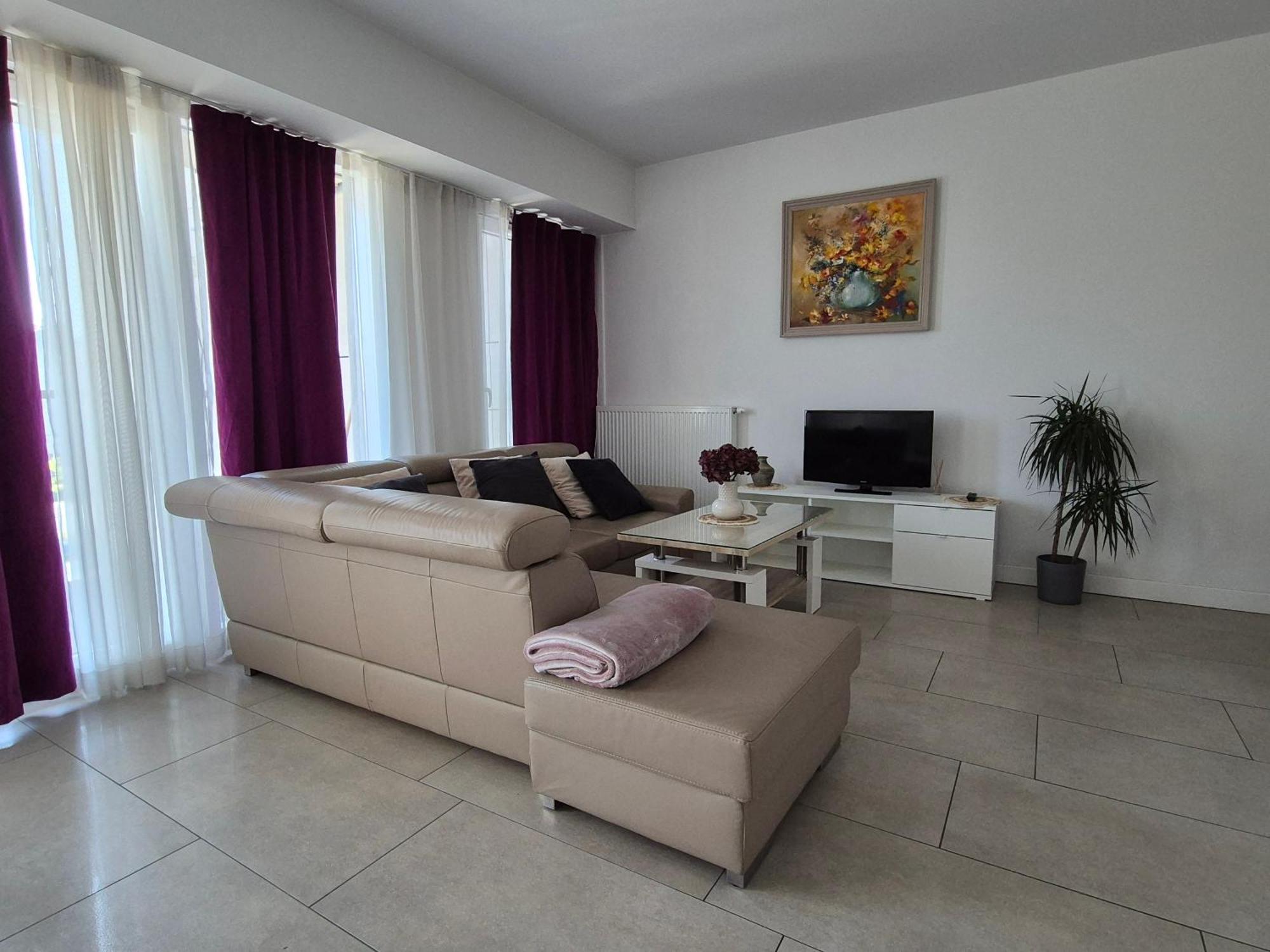 Big 21 Old Town Lux Apartment, Self Check-In 24H, Free Parking بوزنان المظهر الخارجي الصورة