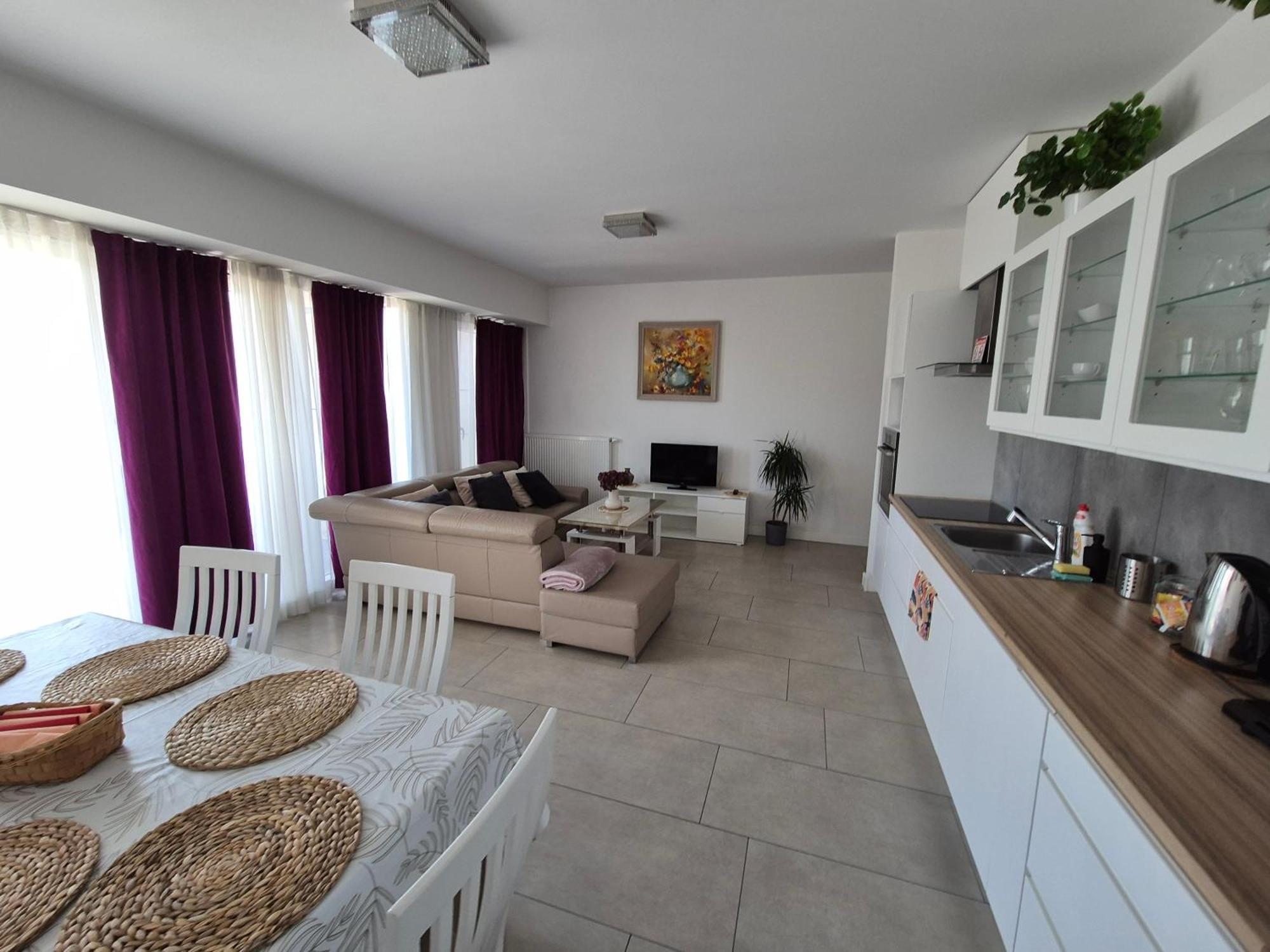 Big 21 Old Town Lux Apartment, Self Check-In 24H, Free Parking بوزنان المظهر الخارجي الصورة